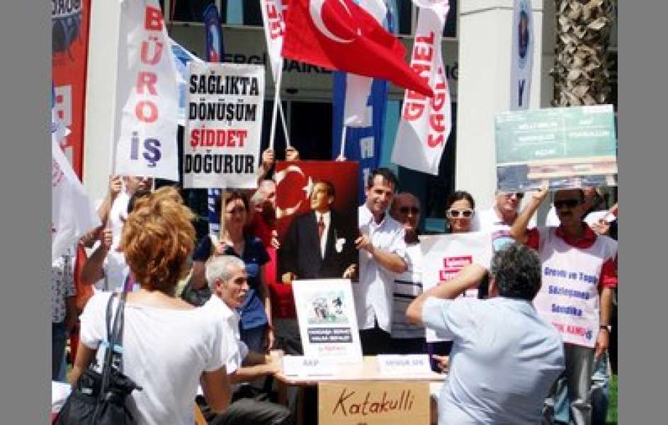 Birleşik Kamu-İş Konfederasyonu Olarak Memur Maaş Zammını Protesto Ettik