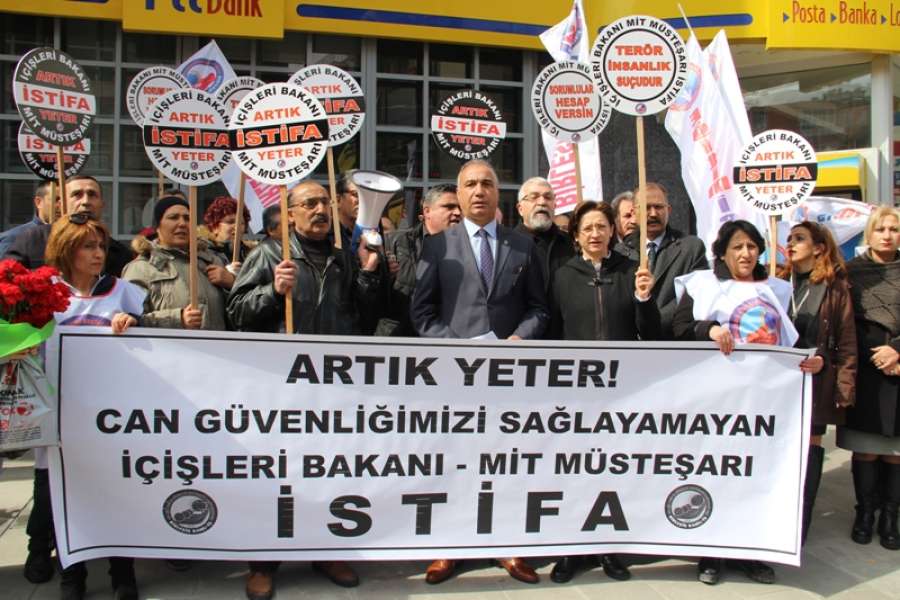 İçişleri Bakanı ve MİT Müsteşarının İstifasını İstedik